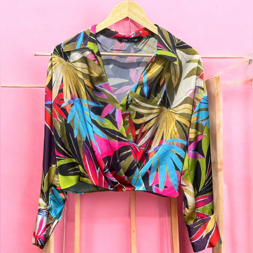 Zara Women’s Tropical Bright Colors Blouse